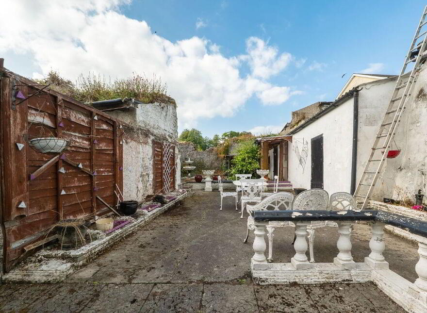 Patrick Street, Templemore, E41KC82