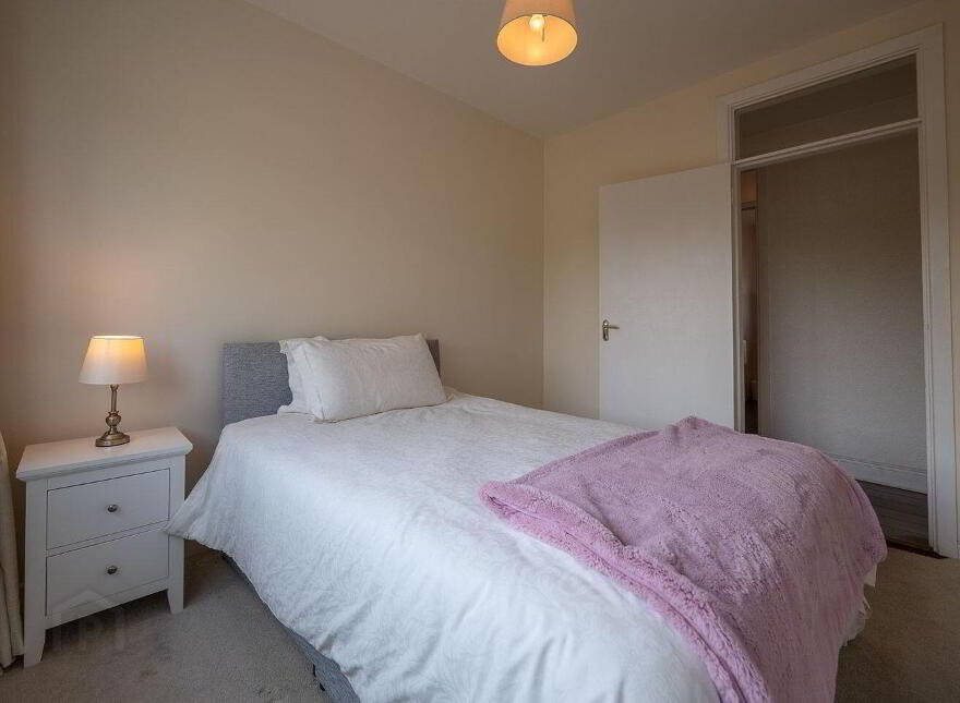 Kiltillane, Templemore, E41K236