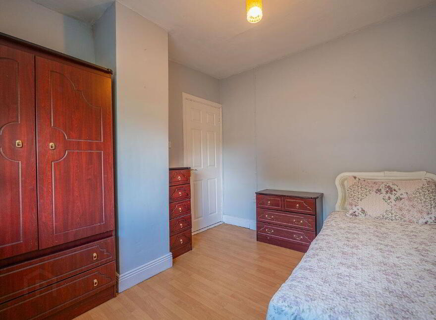 The Cobbs, Templemore, E41NX32