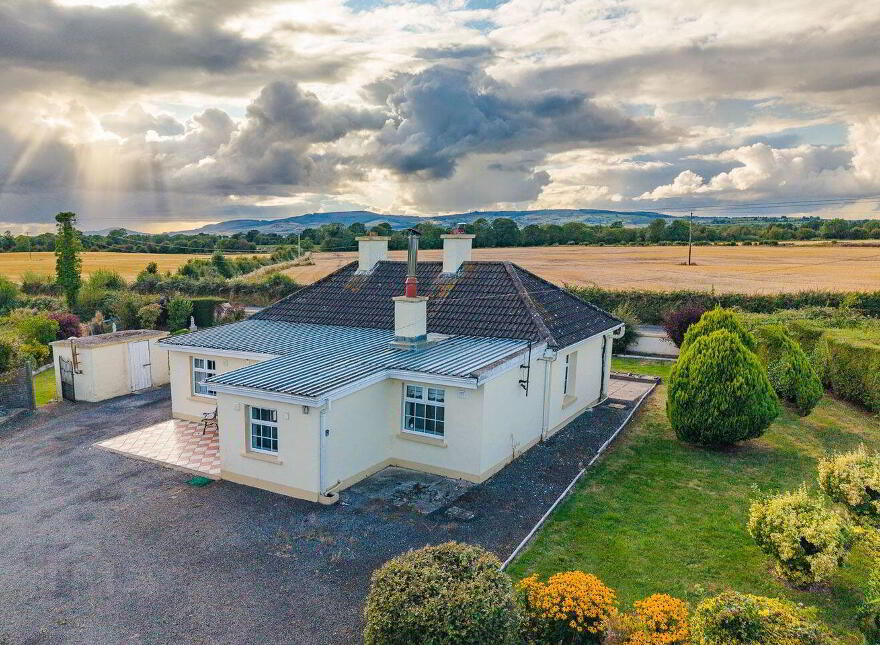 The Cobbs, Templemore, E41NX32