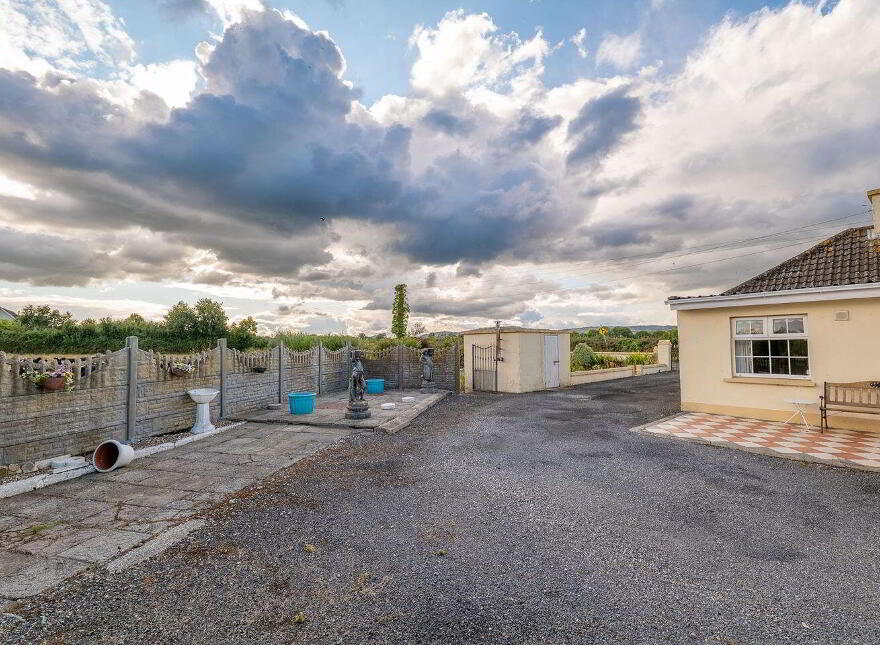 The Cobbs, Templemore, E41NX32