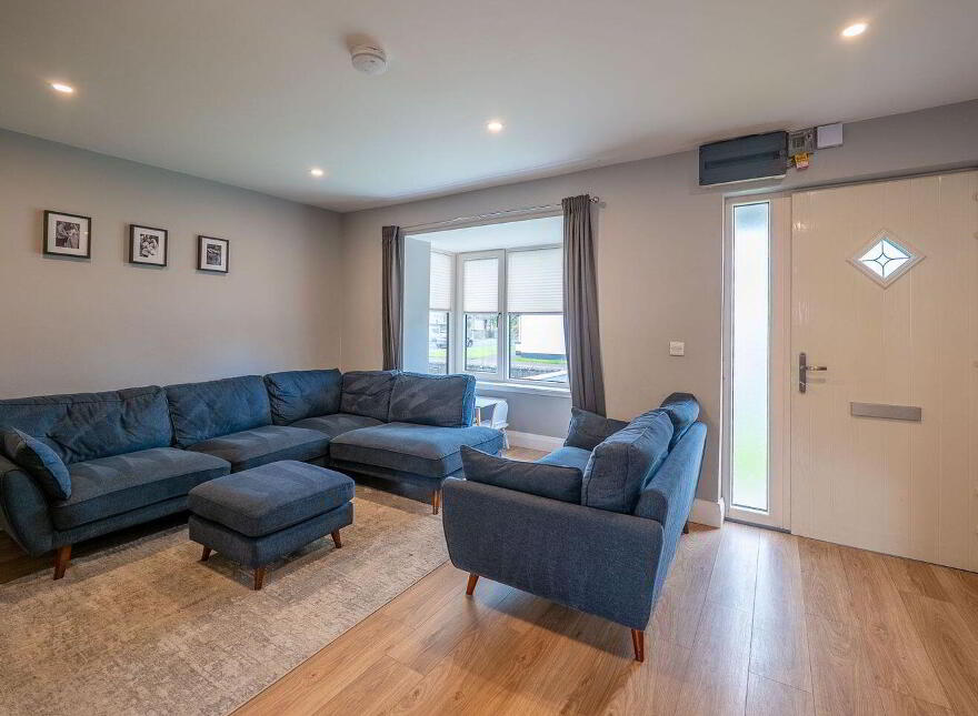 35 Railway View, Templemore, E41XT92