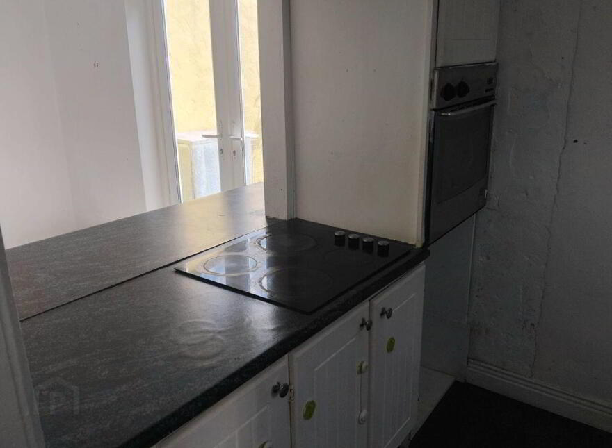 23 Sarsfield Street, Thurles, E41P440
