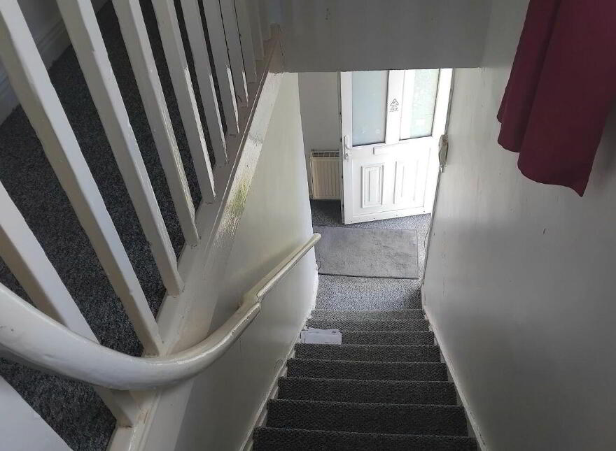23 Sarsfield Street, Thurles, E41P440