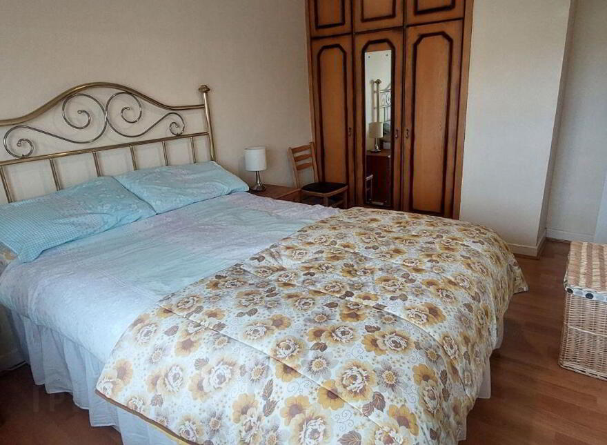 82 Childers Park, Thurles, E41DR72