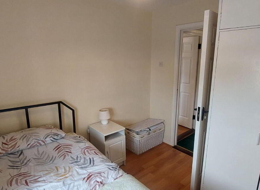 82 Childers Park, Thurles, E41DR72