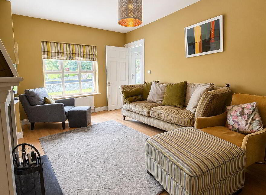 4 Na Cluainte, Killeenadeema, Loughrea, H62P865