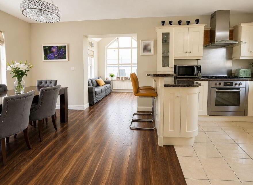 4 Na Cluainte, Killeenadeema, Loughrea, H62P865