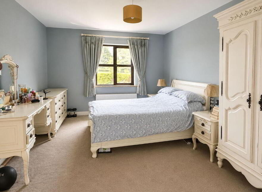4 Na Cluainte, Killeenadeema, Loughrea, H62P865