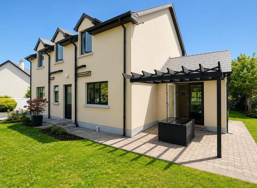 4 Na Cluainte, Killeenadeema, Loughrea, H62P865