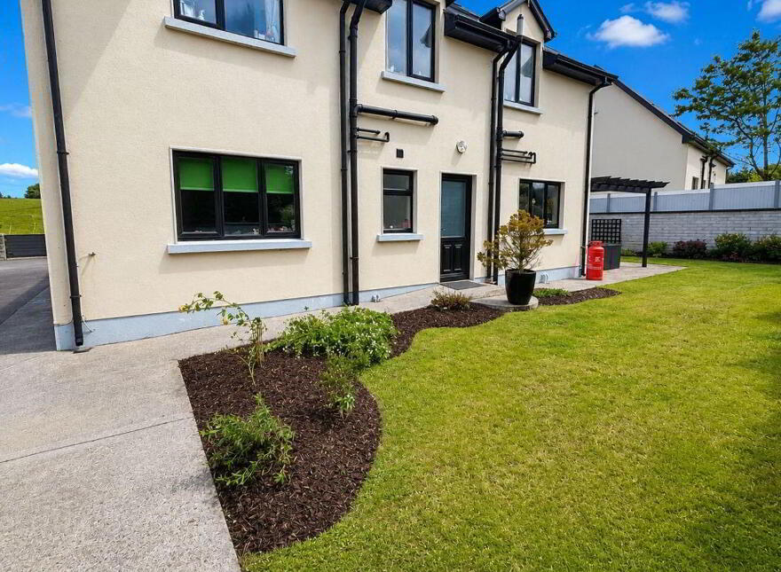 4 Na Cluainte, Killeenadeema, Loughrea, H62P865