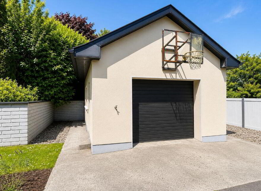 4 Na Cluainte, Killeenadeema, Loughrea, H62P865