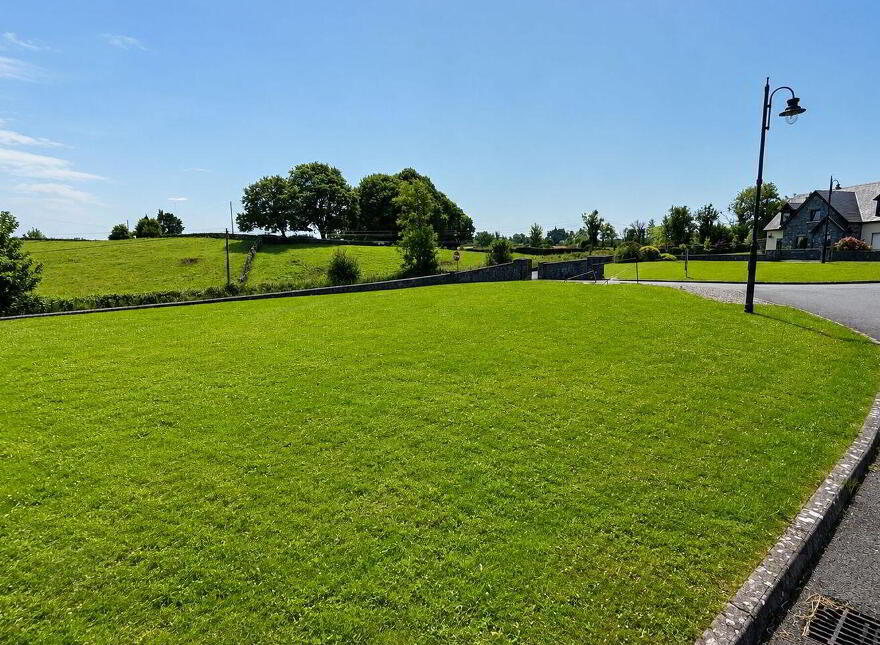 4 Na Cluainte, Killeenadeema, Loughrea, H62P865