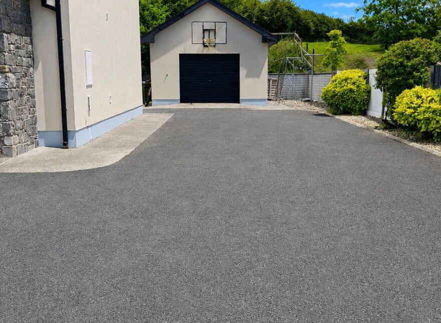 4 Na Cluainte, Killeenadeema, Loughrea, H62P865