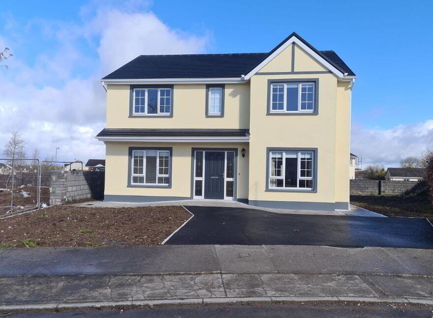Lavey Manor, Charlestown