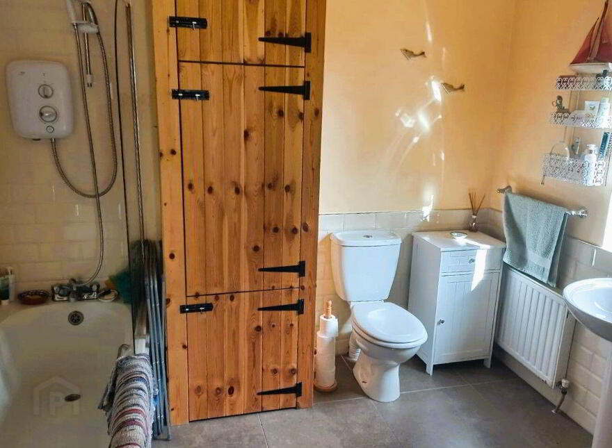 An Neidin, Carrowbeg, Kilkelly, F35T652