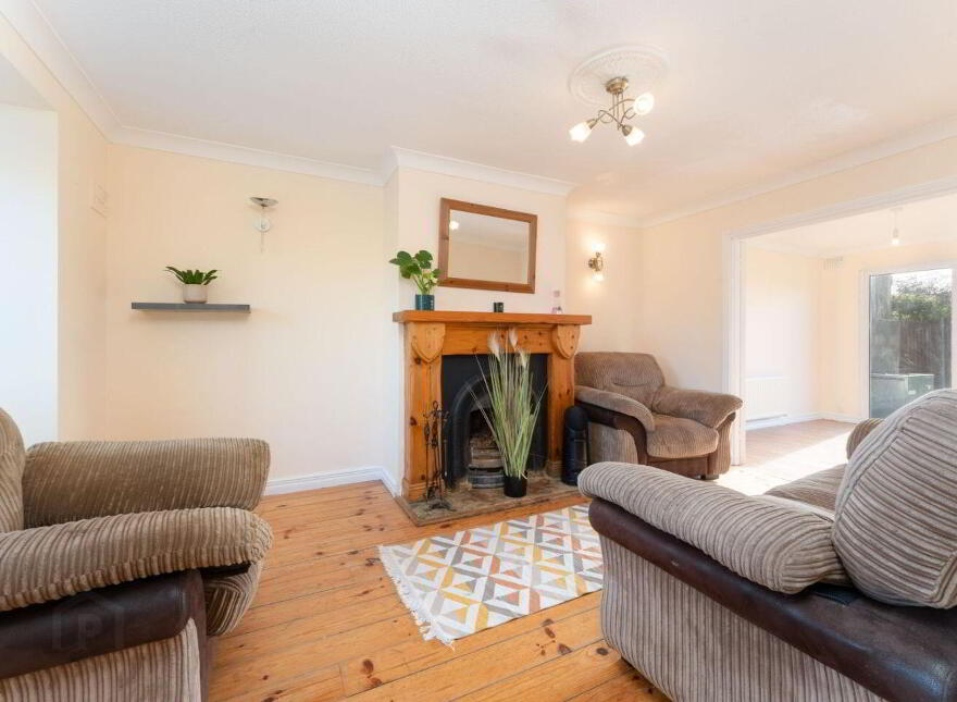 81 Hillview, Rhode, R35VP66