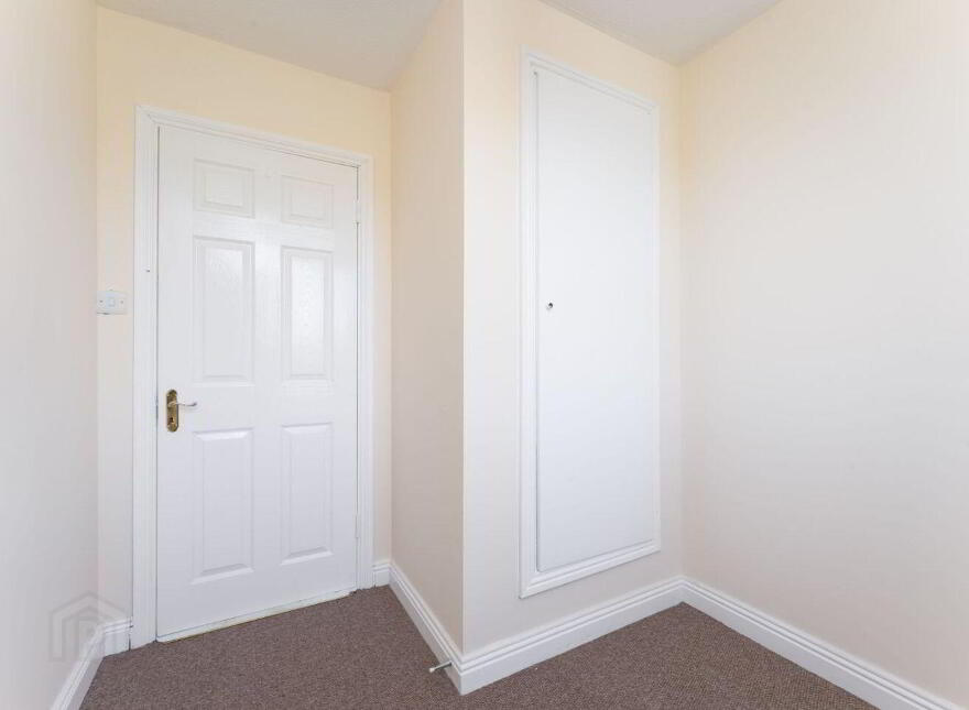 81 Hillview, Rhode, R35VP66