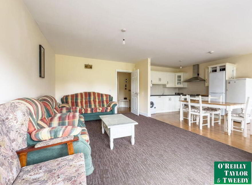 11 Eagle Wood Manor, Belturbet, H14FY24