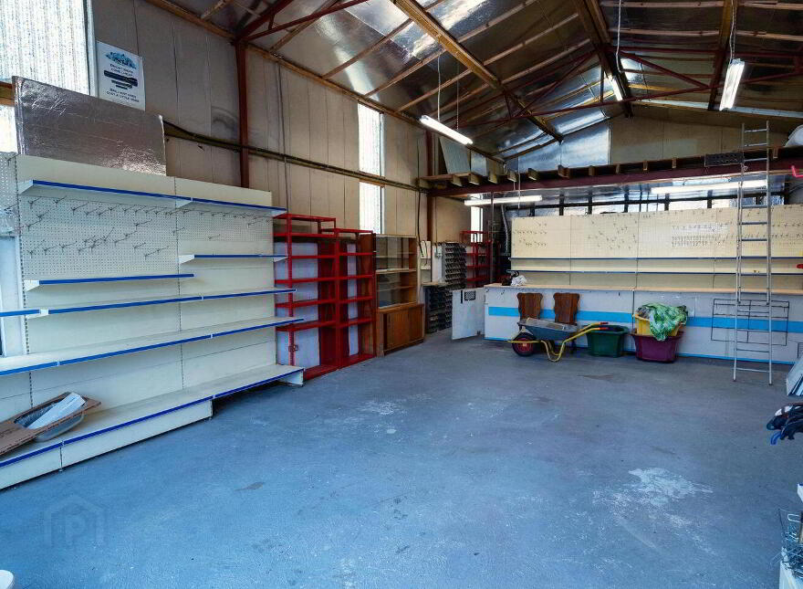 Main Street, Banagher, R42XW29