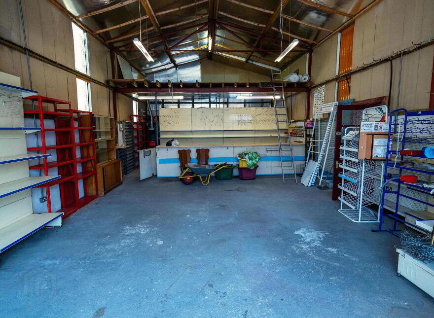 Main Street, Banagher, R42XW29