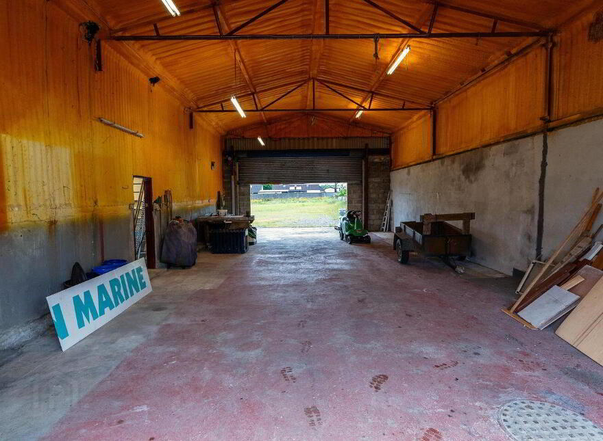 Main Street, Banagher, R42XW29