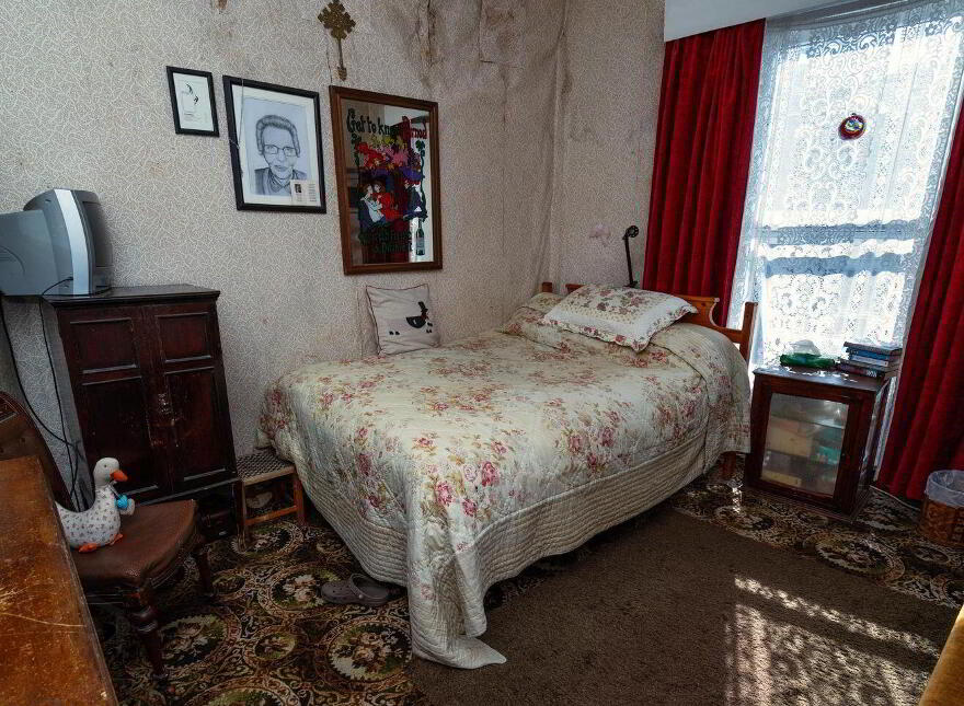 Main Street, Banagher, R42PH30