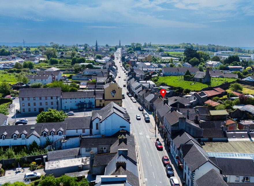 Main Street, Banagher, R42PH30