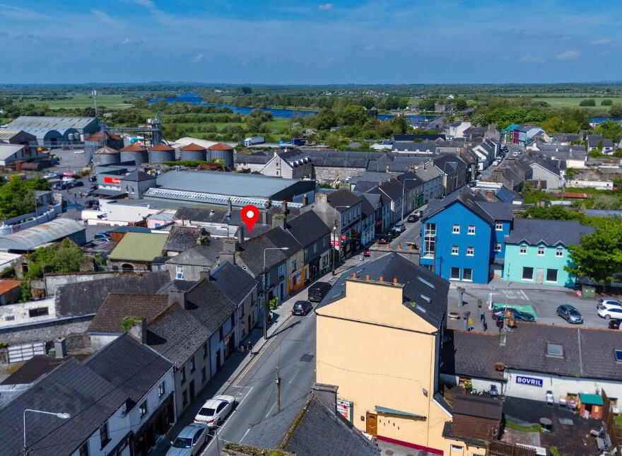 Main Street, Banagher, R42PH30