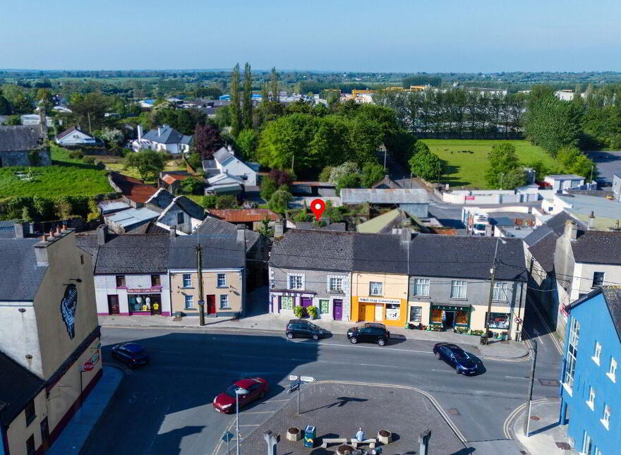 Main Street, Banagher, R42PH30