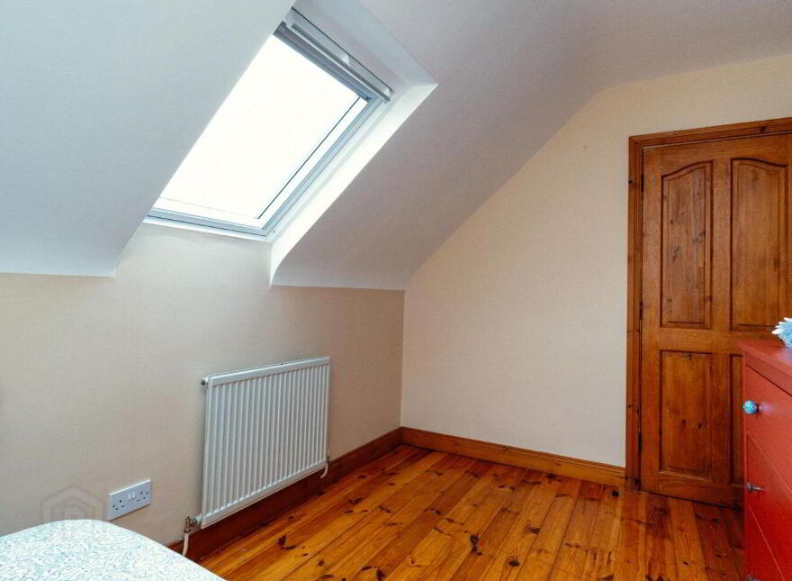 Roscrea Road, Crinkle, Birr, R42A304