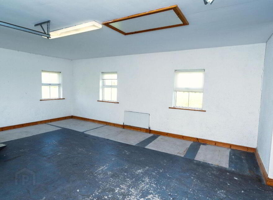 Sliabh Bloom Farmhouse, Oakley Park, Clareen, R42YX57