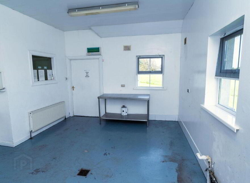 Sliabh Bloom Farmhouse, Oakley Park, Clareen, R42YX57