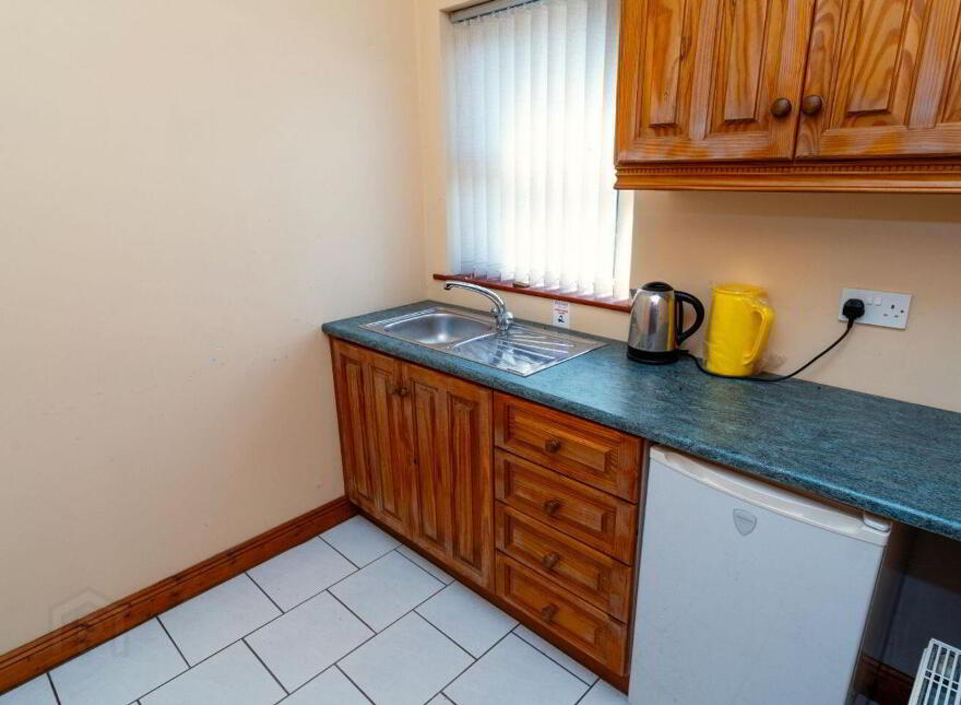 Sliabh Bloom Farmhouse, Oakley Park, Clareen, R42YX57