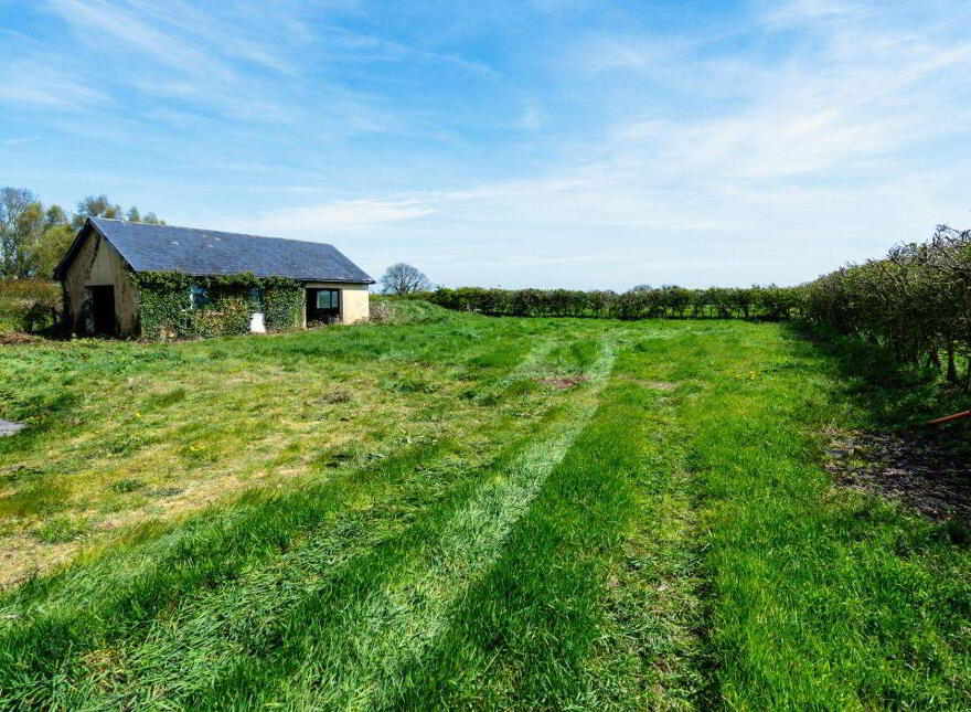 Castlepark, Clonakenny, E53TF40