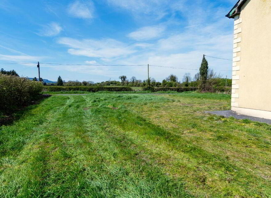 Castlepark, Clonakenny, E53TF40
