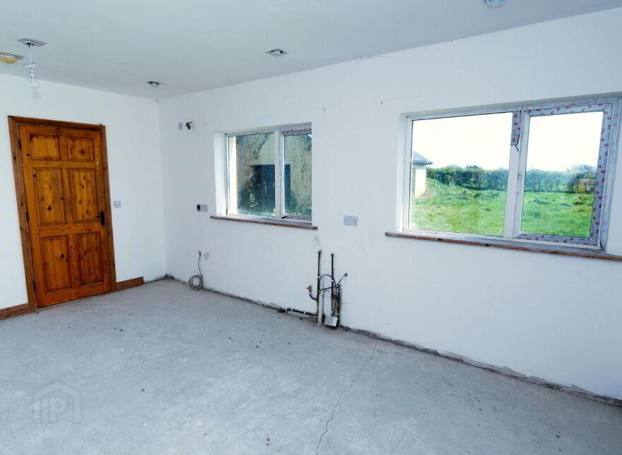 Castlepark, Clonakenny, E53TF40