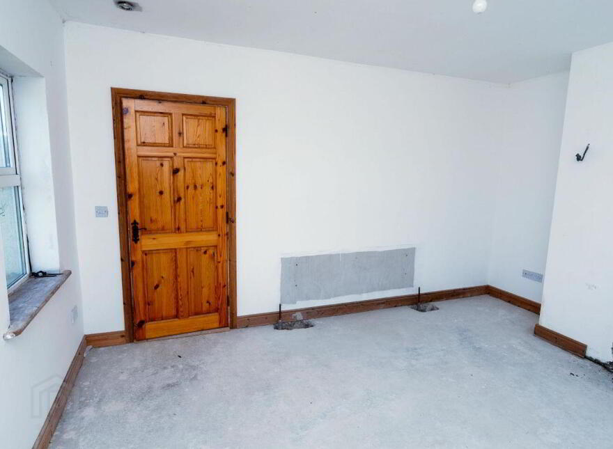 Castlepark, Clonakenny, E53TF40