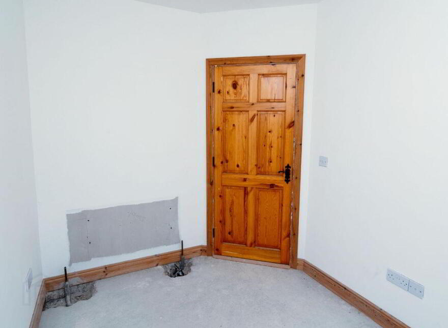 Castlepark, Clonakenny, E53TF40