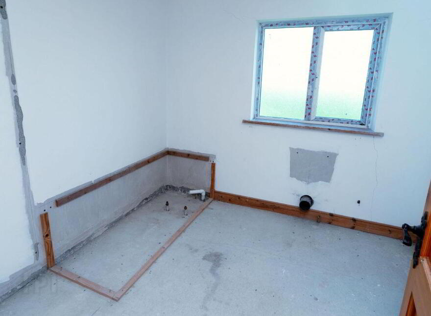 Castlepark, Clonakenny, E53TF40