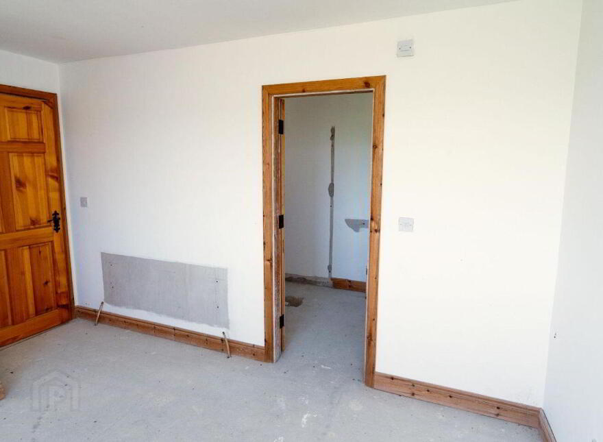 Castlepark, Clonakenny, E53TF40