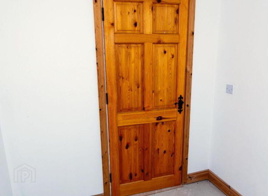 Castlepark, Clonakenny, E53TF40