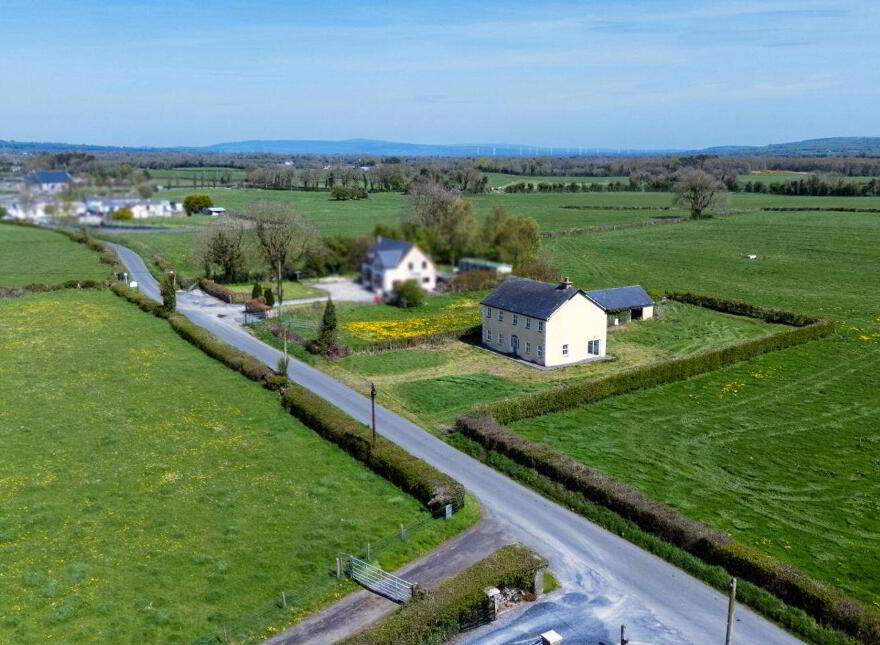 Castlepark, Clonakenny, E53TF40