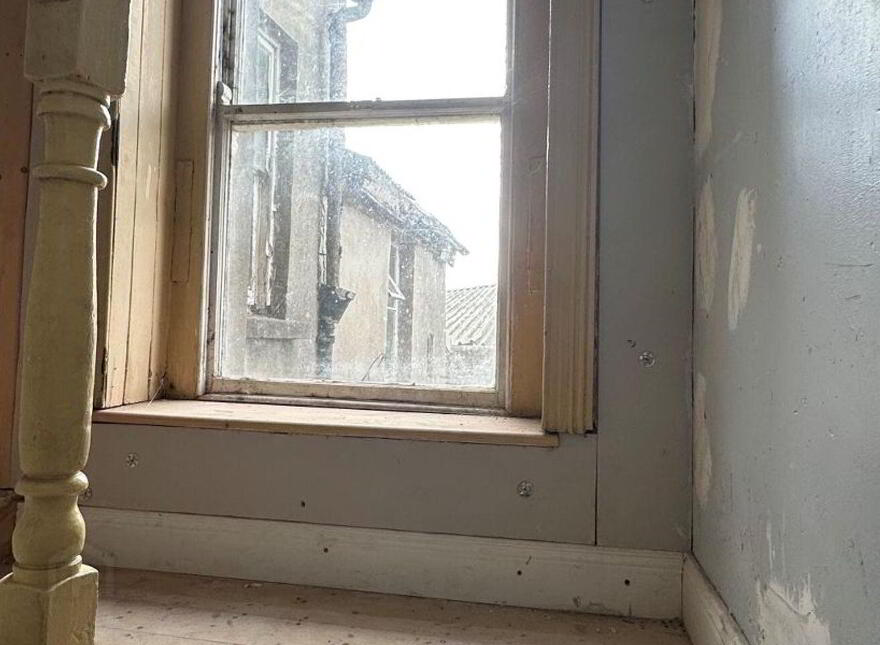 15 Saint Michael's Street, Tipperary Town, E34W403