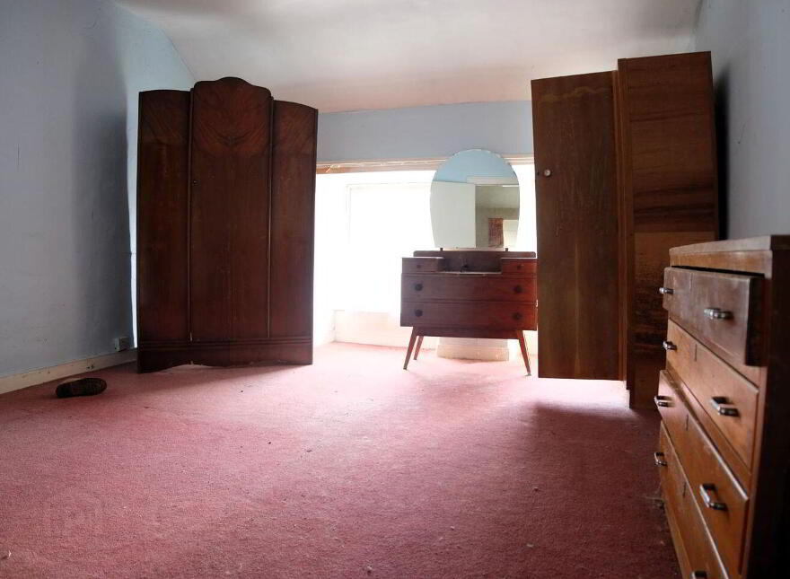 Dunkellin Street, Loughrea, H62YE62