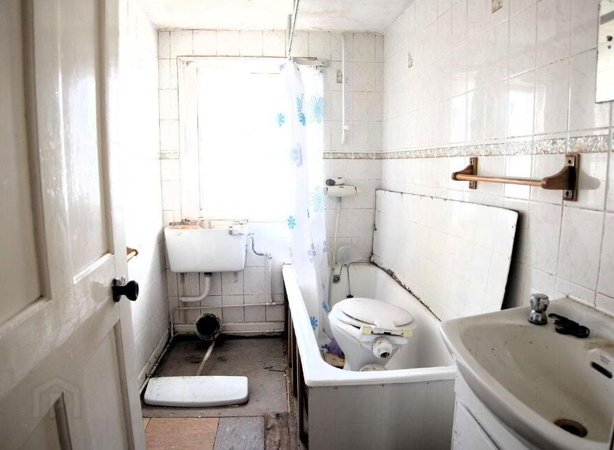Dunkellin Street, Loughrea, H62YE62