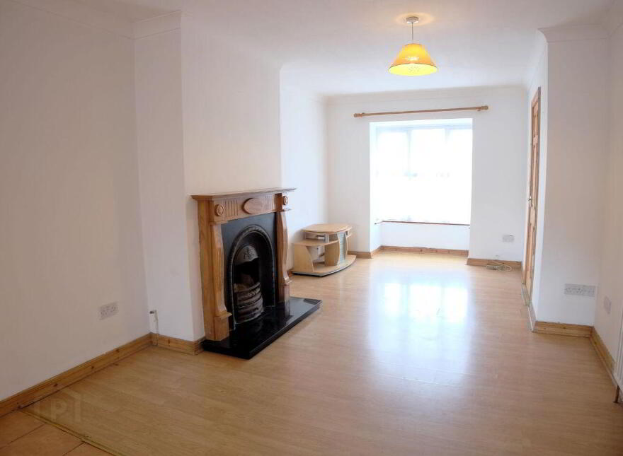 4 Bride Street, Loughrea, H62T253