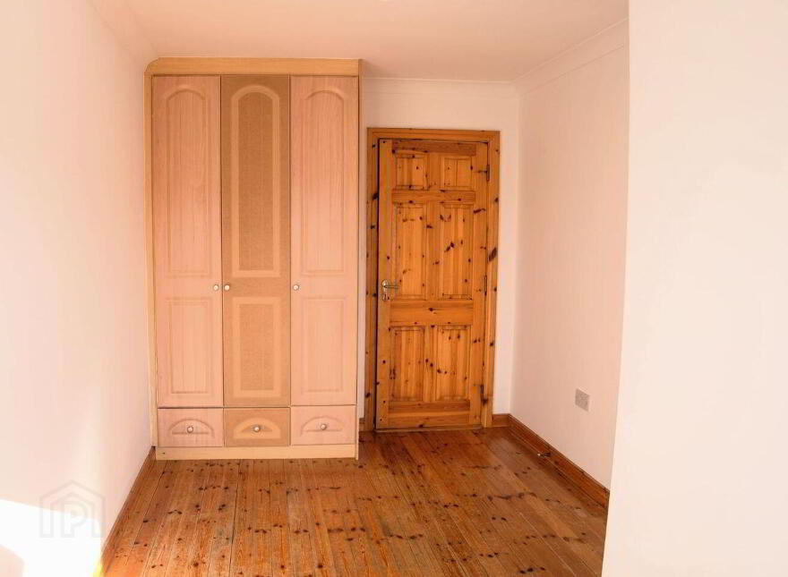 4 Bride Street, Loughrea, H62T253