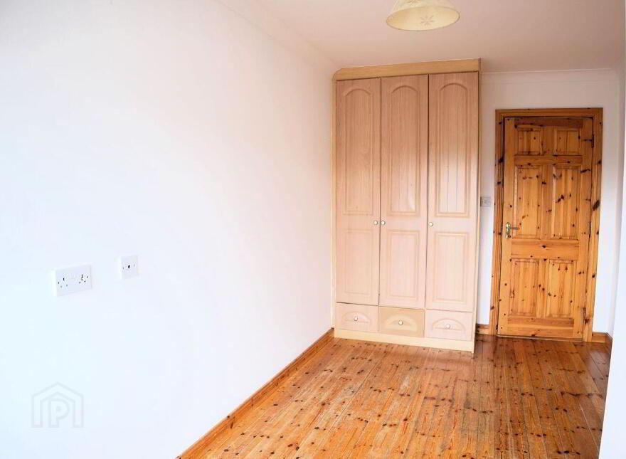 4 Bride Street, Loughrea, H62T253