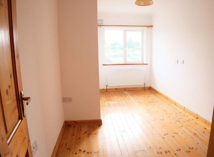 4 Bride Street, Loughrea, H62T253